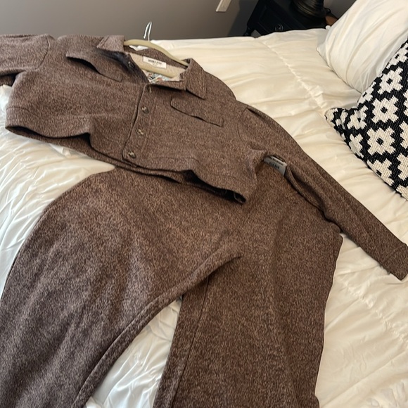 2-piece set. Brown pants and button down jacket - Picture 6 of 6